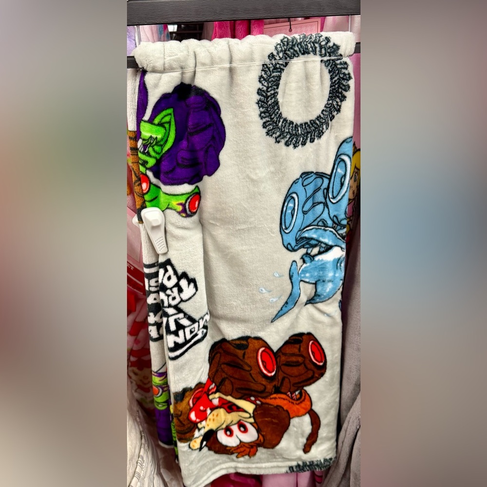 Monster jam plush blanket throw - Picture 3 of 3